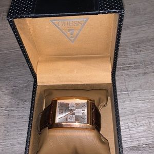 New Men’s guess watch